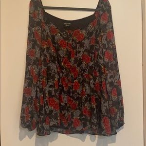 City chic Black and red floral blouse
